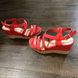 Great condition coral wedges